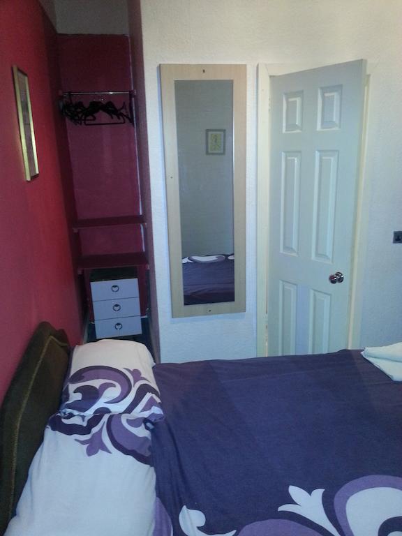בלקפול Jesmond International Hotel חדר תמונה