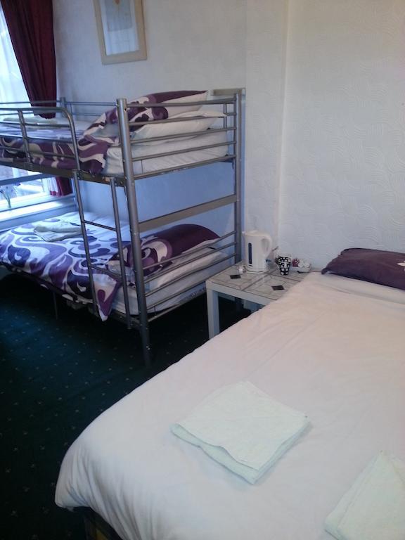 בלקפול Jesmond International Hotel חדר תמונה