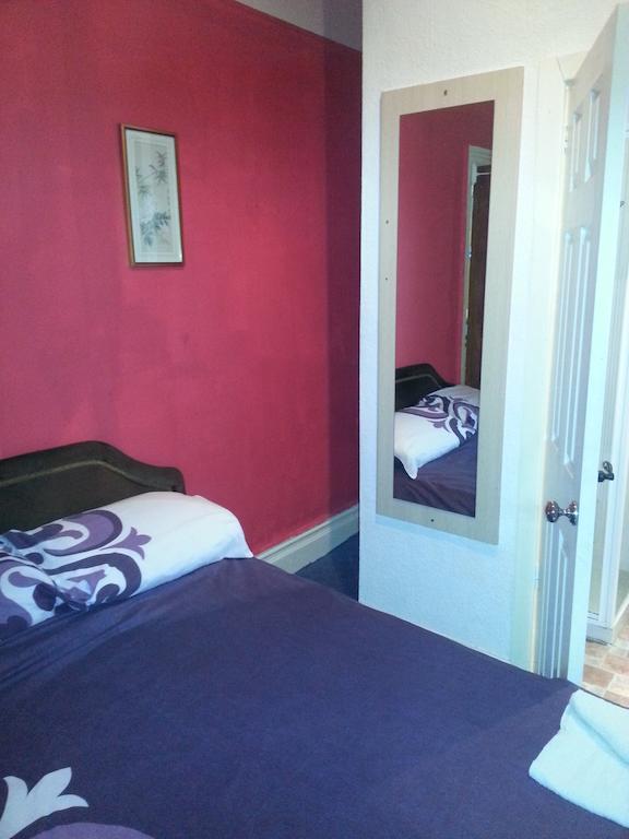 בלקפול Jesmond International Hotel חדר תמונה